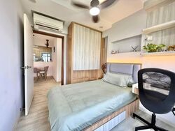 Tampines Avenue 8 (Tampines), Multi Generation #562301561